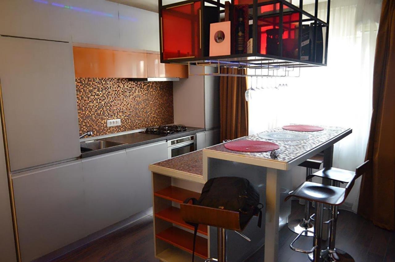 Apartament Confort Panu Apartment บูคาเรสต์ ภายนอก รูปภาพ
