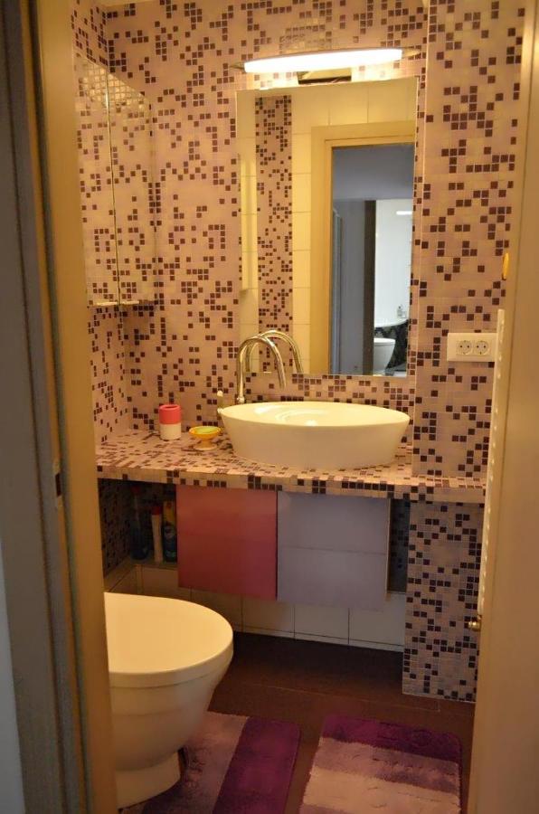 Apartament Confort Panu Apartment บูคาเรสต์ ภายนอก รูปภาพ
